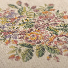 Load image into Gallery viewer, Maileg Rug Flowers (Assorted)