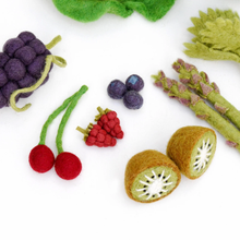 Load image into Gallery viewer, Tara Treasures Felt Vegetables & Fruits (Set C)