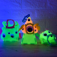 Load image into Gallery viewer, Magna Tiles 16pc Glow Set