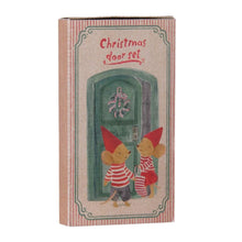 Load image into Gallery viewer, Maileg Christmas Door Set Mouse ** PRE-ORDER November **