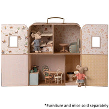 Load image into Gallery viewer, Maileg SuitCasa Portable House