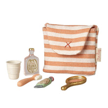 Load image into Gallery viewer, Maileg Toothbrush Set Mouse (Assorted) ** PRE-ORDER May **