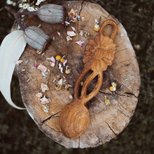 Load image into Gallery viewer, Wooden Hand-Carved Daisy Flower Spoon