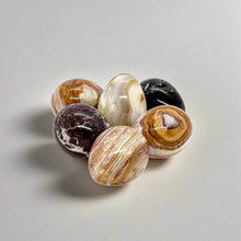 Load image into Gallery viewer, Marble Eggs 5cm (Assorted)