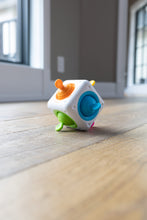 Load image into Gallery viewer, Tugl Cube