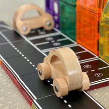 Load image into Gallery viewer, Learn & Grow Magnetic Tile Topper: 40pc Road Pack