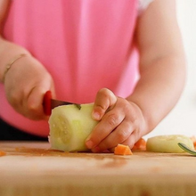 Load image into Gallery viewer, Original Kiddies Food Kutter