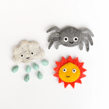 Load image into Gallery viewer, Tara Treasures Incy Wincy Spider Puppet Set