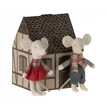 Load image into Gallery viewer, Maileg Winter Mice Twins Brother &amp; Sister
