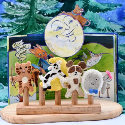 Tara Treasure Hey Diddle Diddle Finger Puppet Set