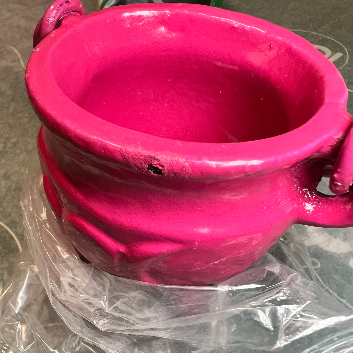Triple Moon Cast Iron Coloured Cauldron Small Pink ** IMPerfect **