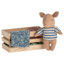 Load image into Gallery viewer, Maileg Pig in Box Baby Boy

