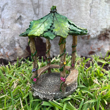 Load image into Gallery viewer, Fairy Garden 13.5cm Leaf Gazebo
