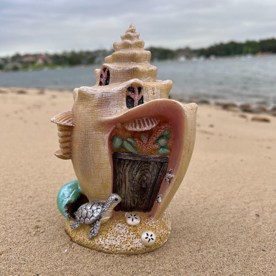 Mermaid Garden Conch Shell House with Turtle