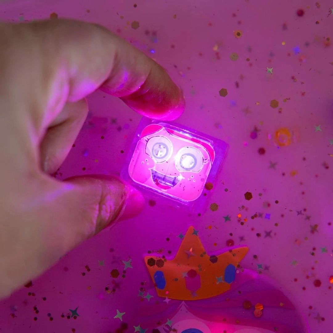 Glo Pals Princess Ida™ Light-Up Cubes