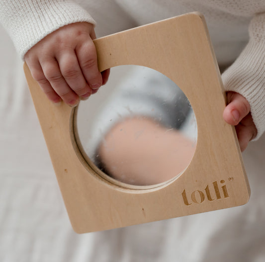 Totli: The Mirror Puzzle