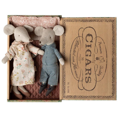 Maileg Grandma and Grandpa Mice in Cigarbox (2026)