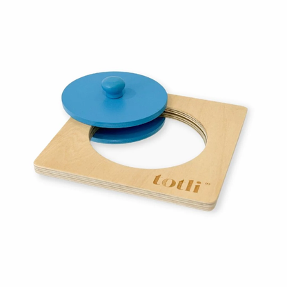 Totli: The Mirror Puzzle