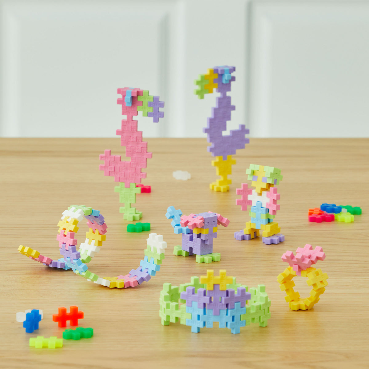 Plus-Plus 600pcs Metal Suitcase Pastel & Neon Mix