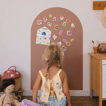 Load image into Gallery viewer, SmartyPals Magnetic Pen and Magnet Holder
