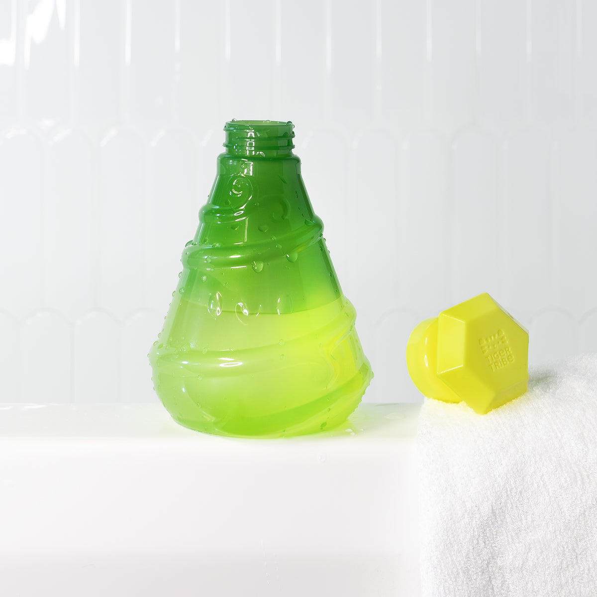 Tiger Tribe Bath Magic Colour-Change Potion Bottle (Assorted)