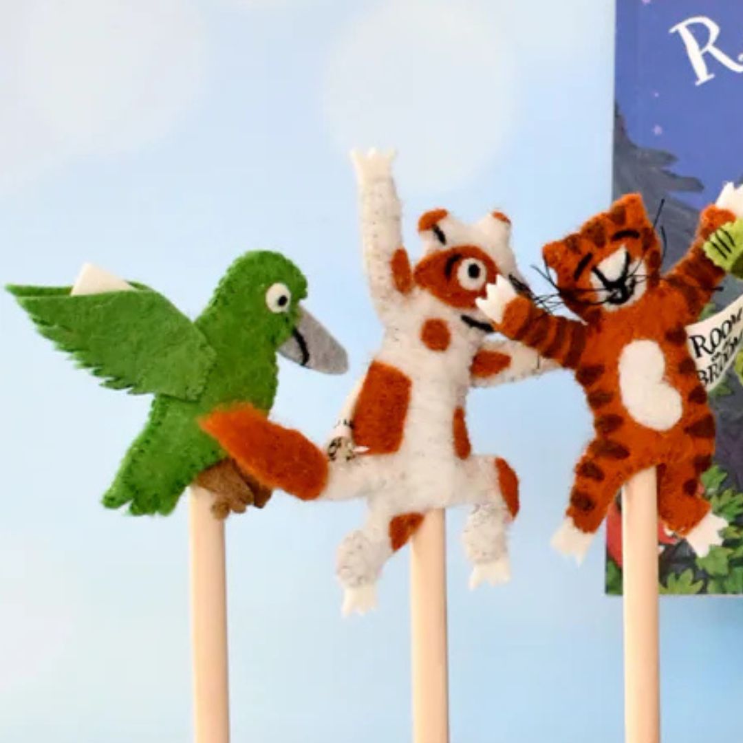 Tara Treasures The Room On The Broom Finger Puppets Set