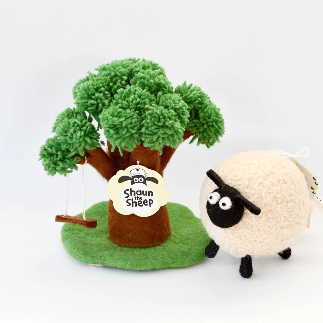Tara Treasures Shaun the Sheep - Mossy Bottom Tree with Swing