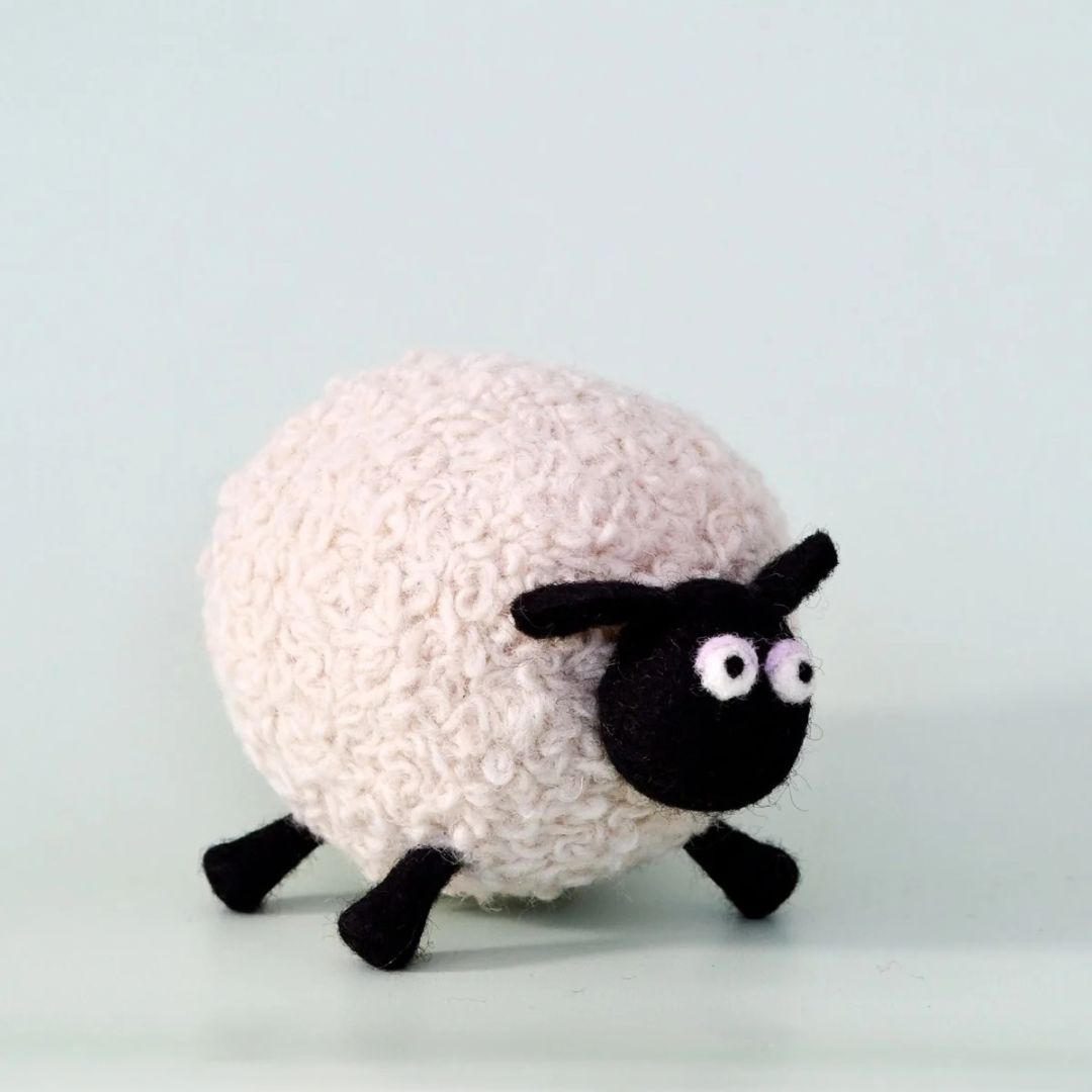Tara Treasures Shaun The Sheep - Shirley Felt Toy