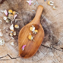 Load image into Gallery viewer, Wooden Handcrafted Leaf Scoop
