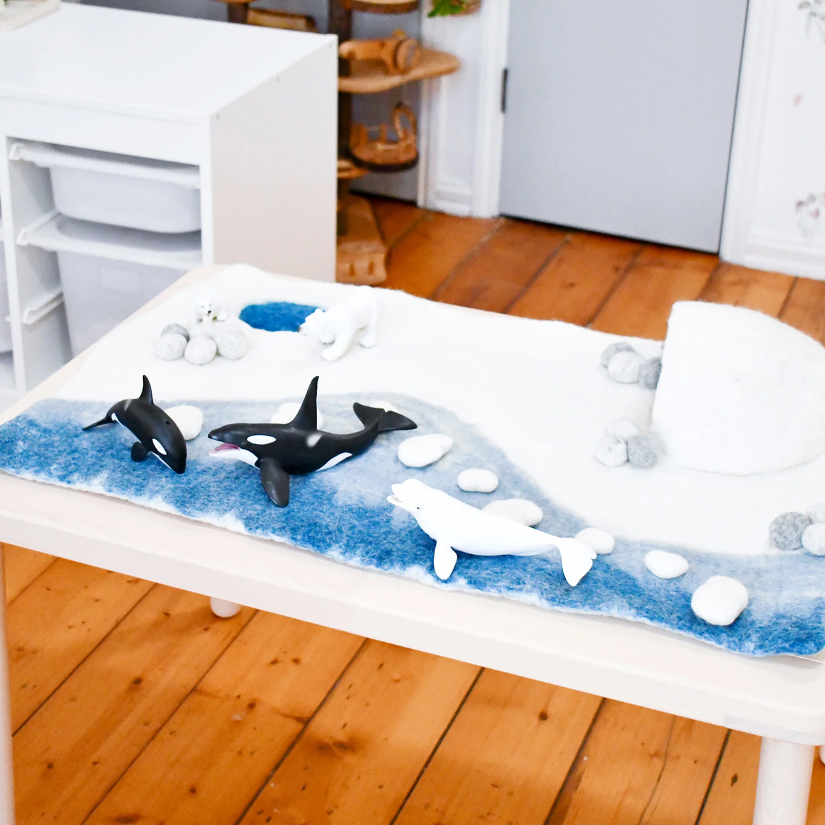 Tara Treasures Large Arctic Polar Playmat