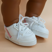 Load image into Gallery viewer, Tiny Harlow Tiny Tootsies Doll Casual Sneaker Set
