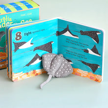 Load image into Gallery viewer, Tara Treasures Australia Under the Sea 1, 2, 3 by Frané Lessac Book and Finger Puppet Set
