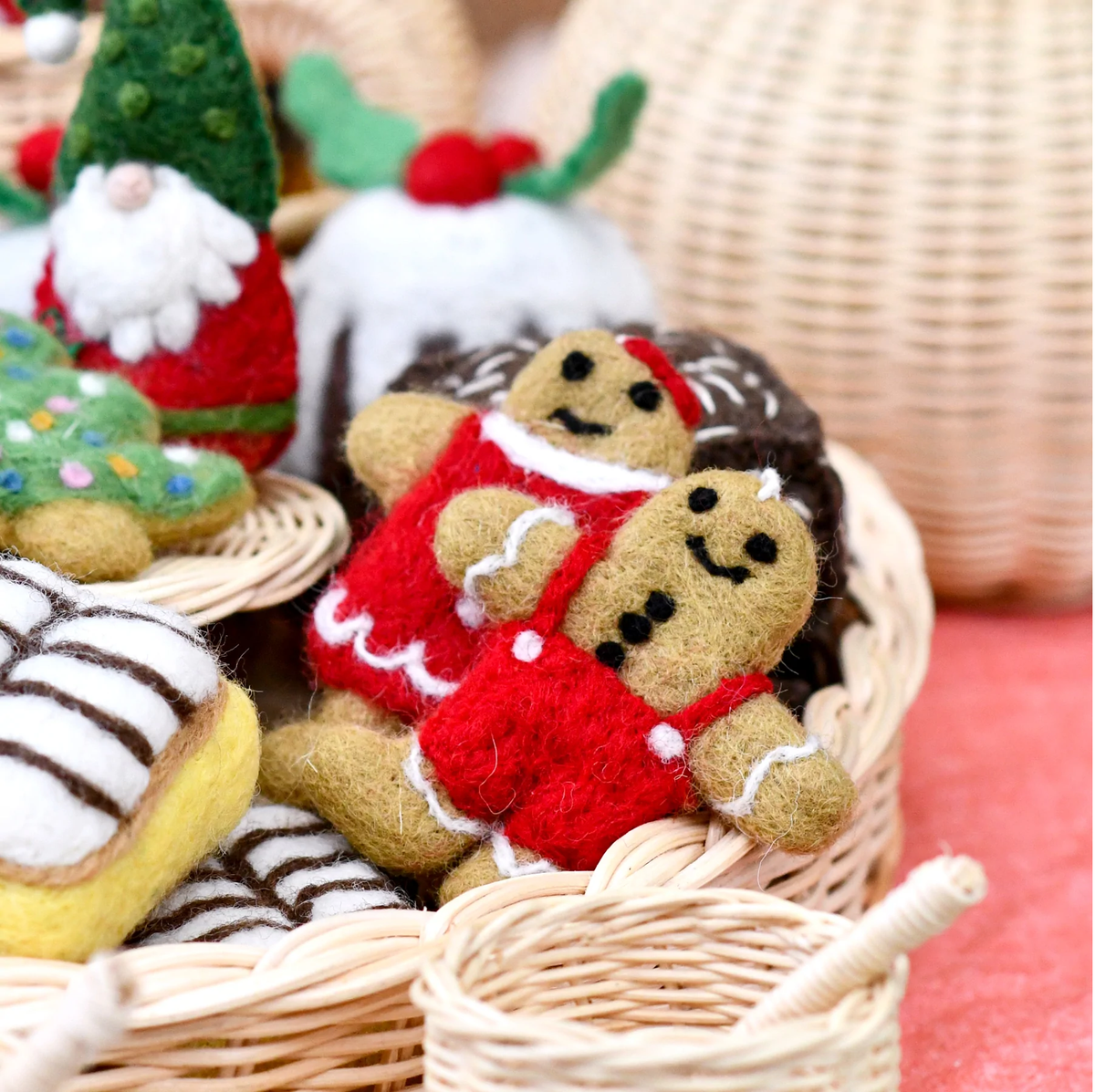 Tara Treasures Felt Gingerbread Couple Cookies